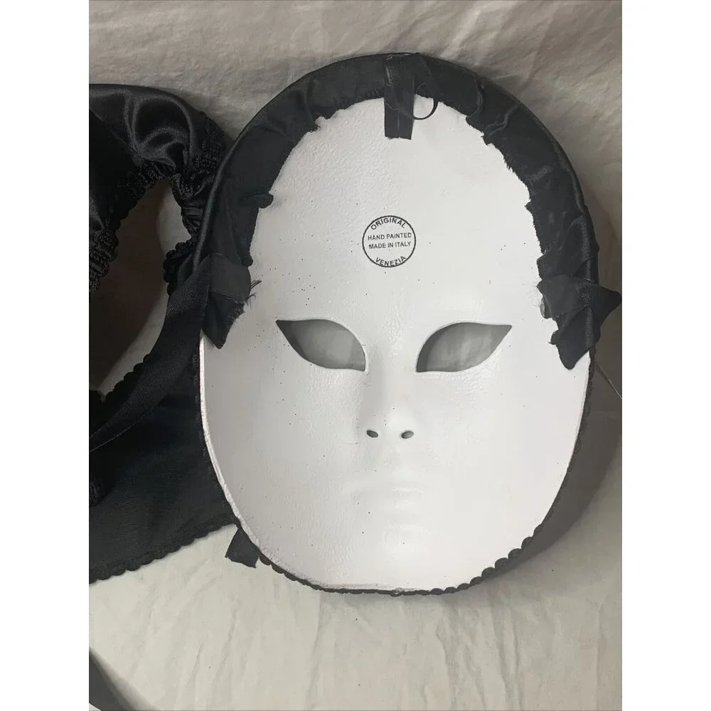 Masquerade Mask Black & Red Pirate Style - Pier 1 Store - Hand made In Venice